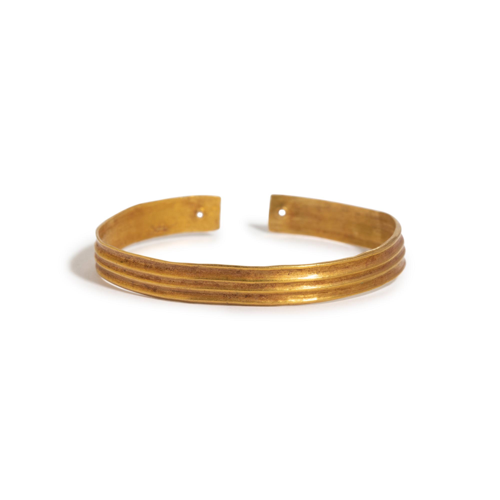 An Achaemenid Gold Bracelet
