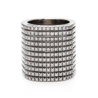 An 18 Karat White Gold and Diamond Ring,
