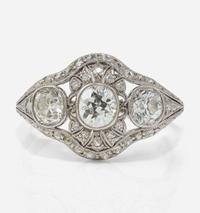 A Platinum and Diamond Ring Belle Epoque, c.1910