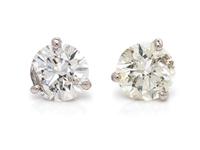 DIAMOND STUD EARRINGS