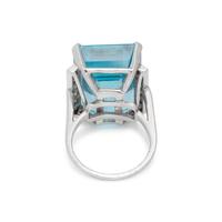 AQUAMARINE AND DIAMOND RING
