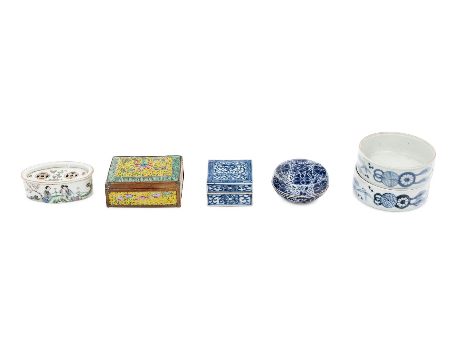 Six Chinese Porcelain Articles