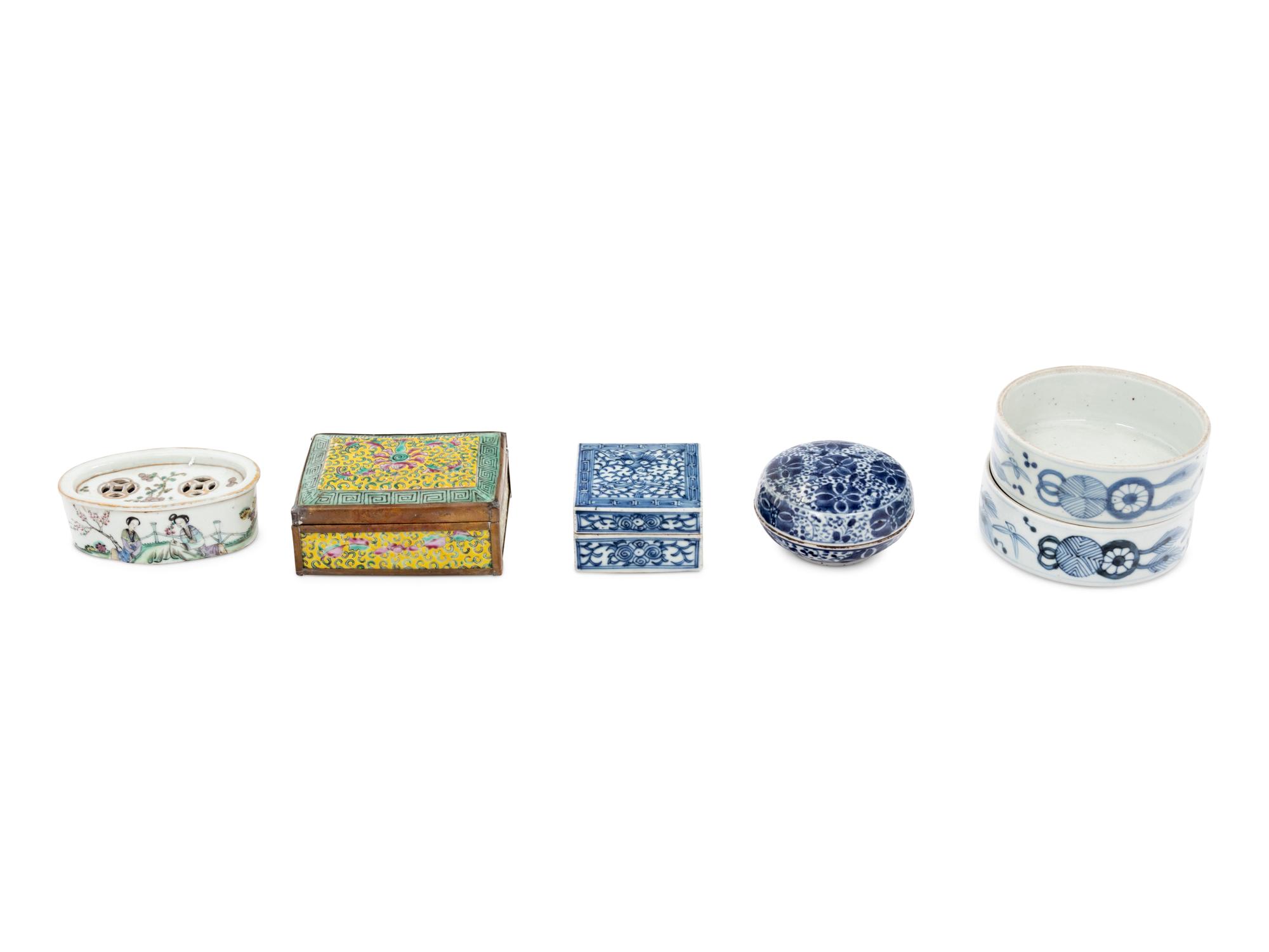Six Chinese Porcelain Articles