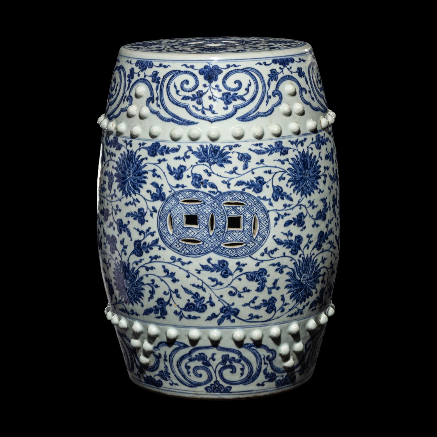 A Chinese Blue and White Porcelain Garden Stool 青花纏枝蓮紋瓷墩