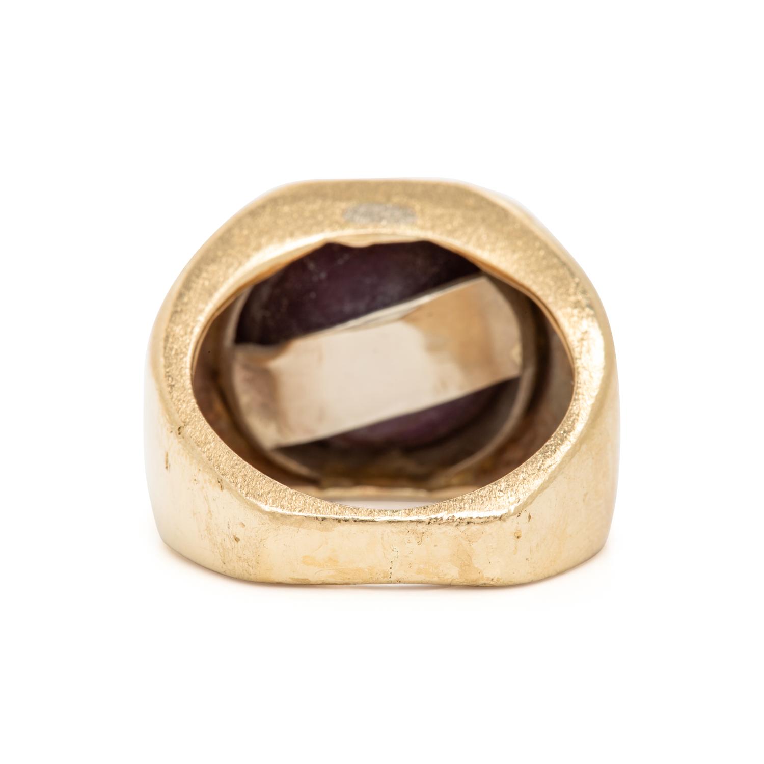 Yellow Gold and Star Purple Sapphire Ring