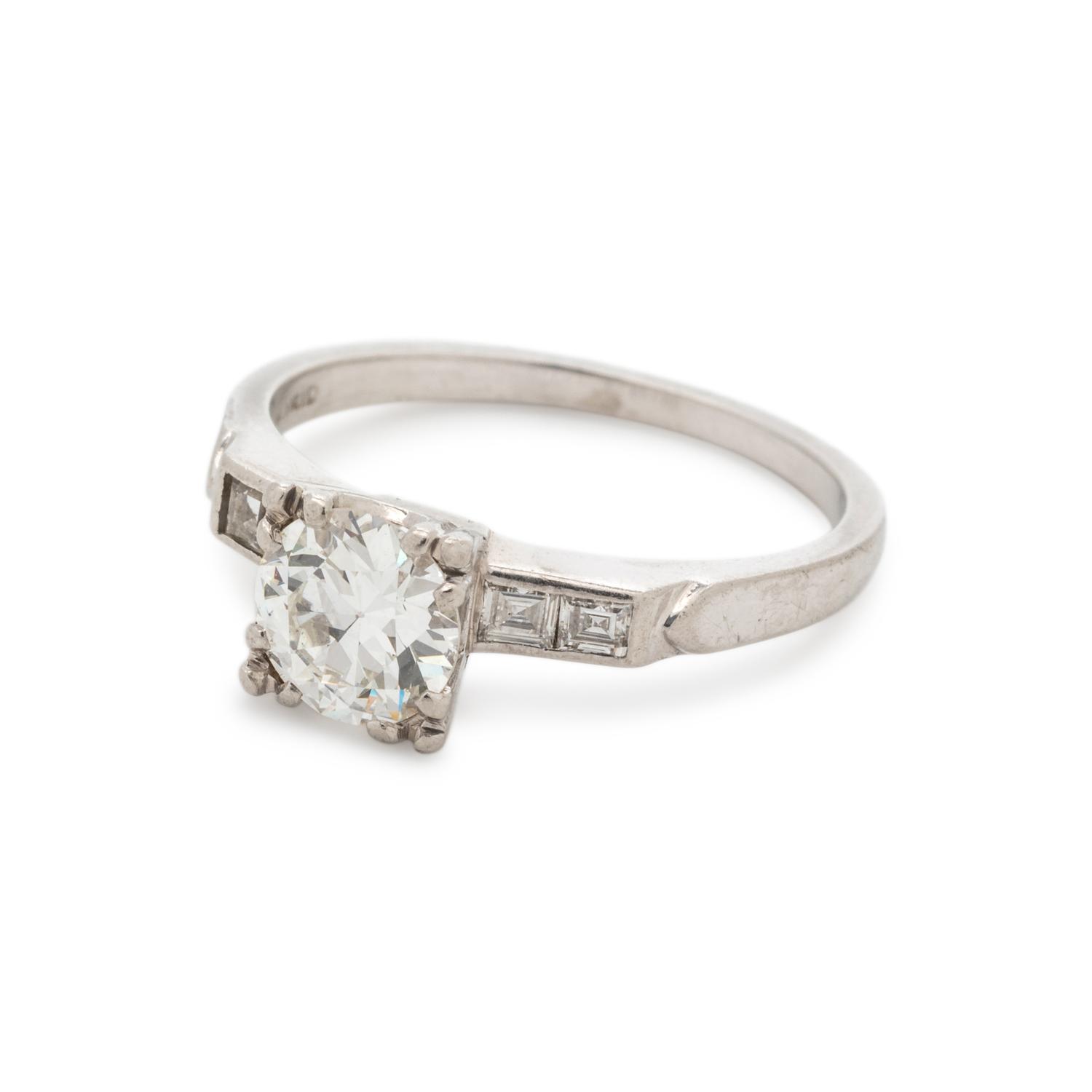 DIAMOND RING