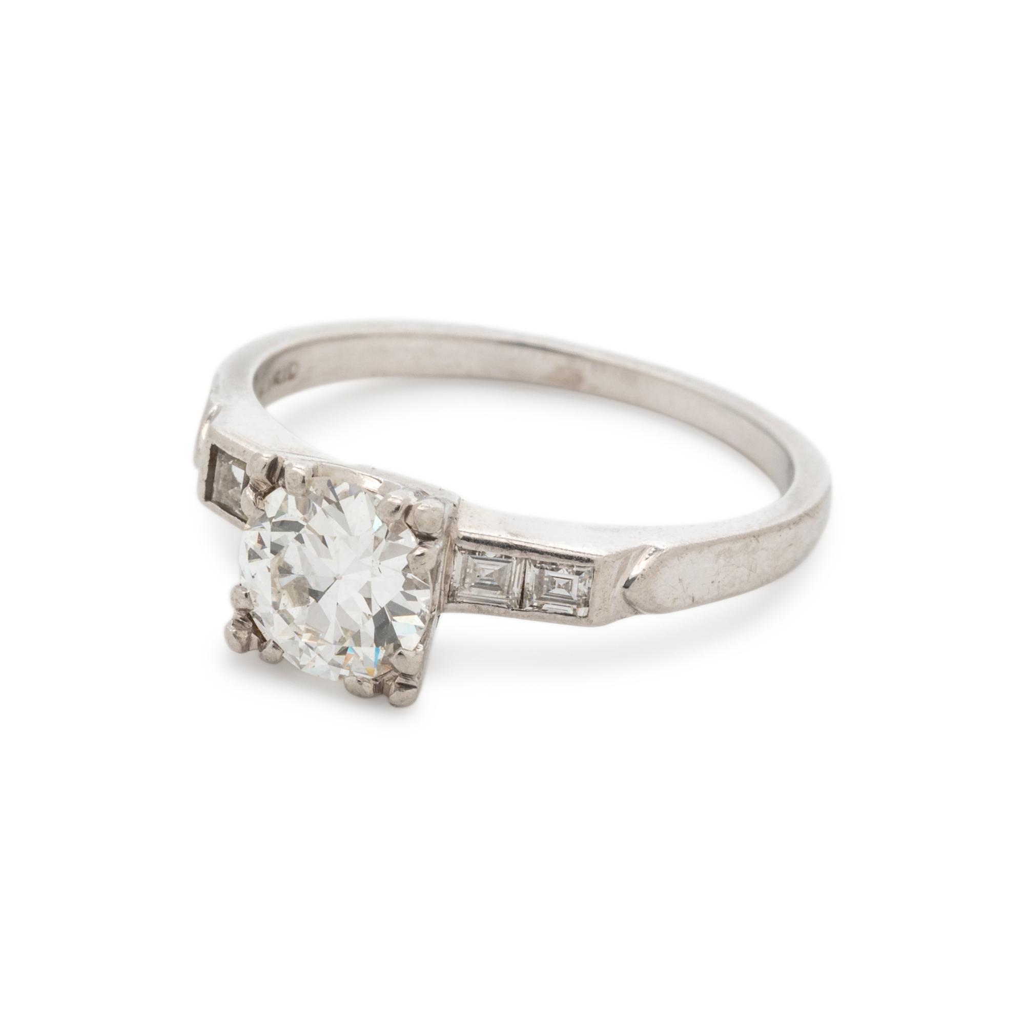 DIAMOND RING
