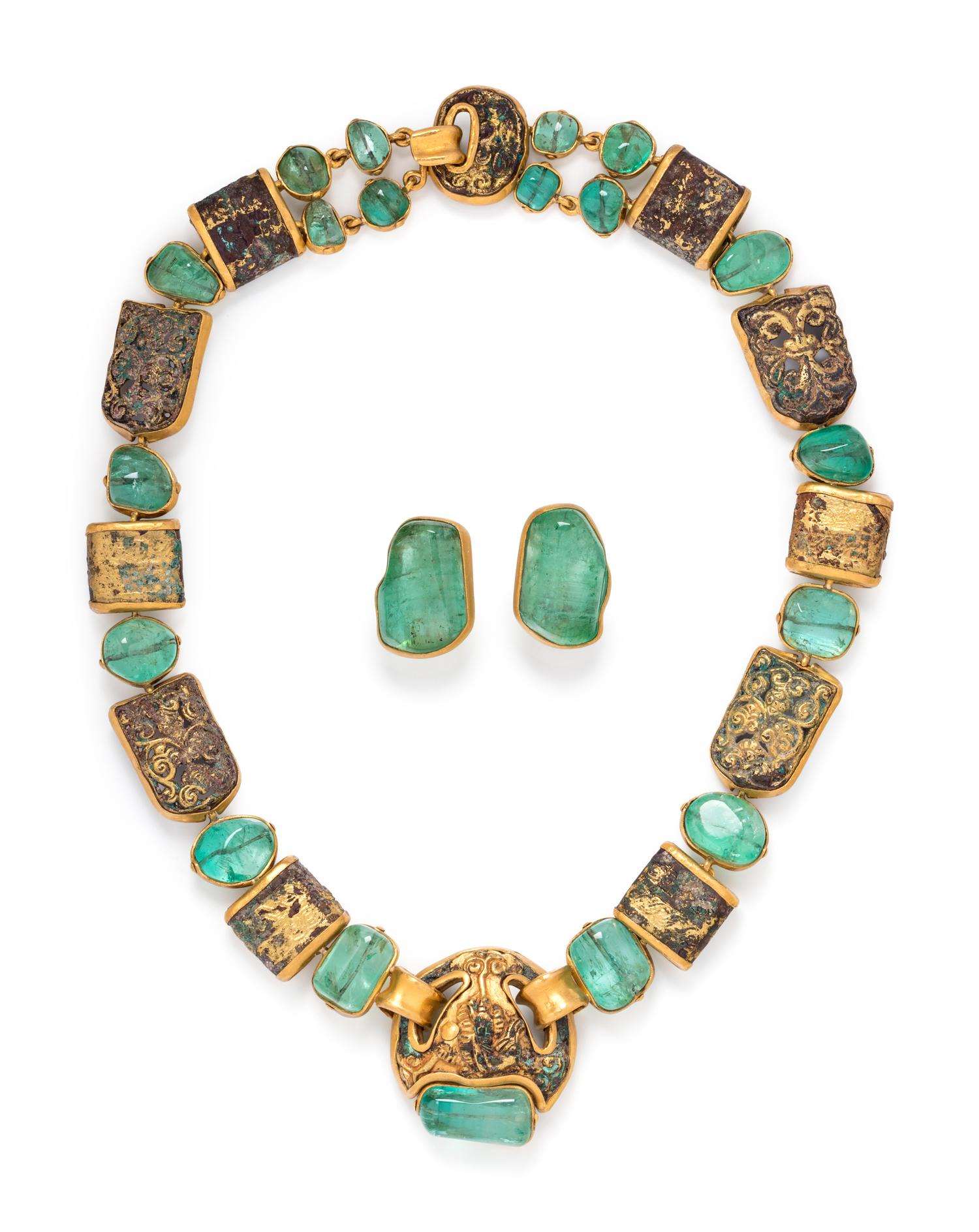 YELLOW GOLD AND EMERALD SET
