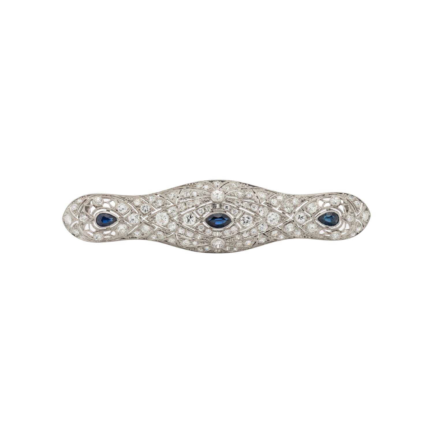 ART DECO, DIAMOND AND SAPPHIRE BROOCH