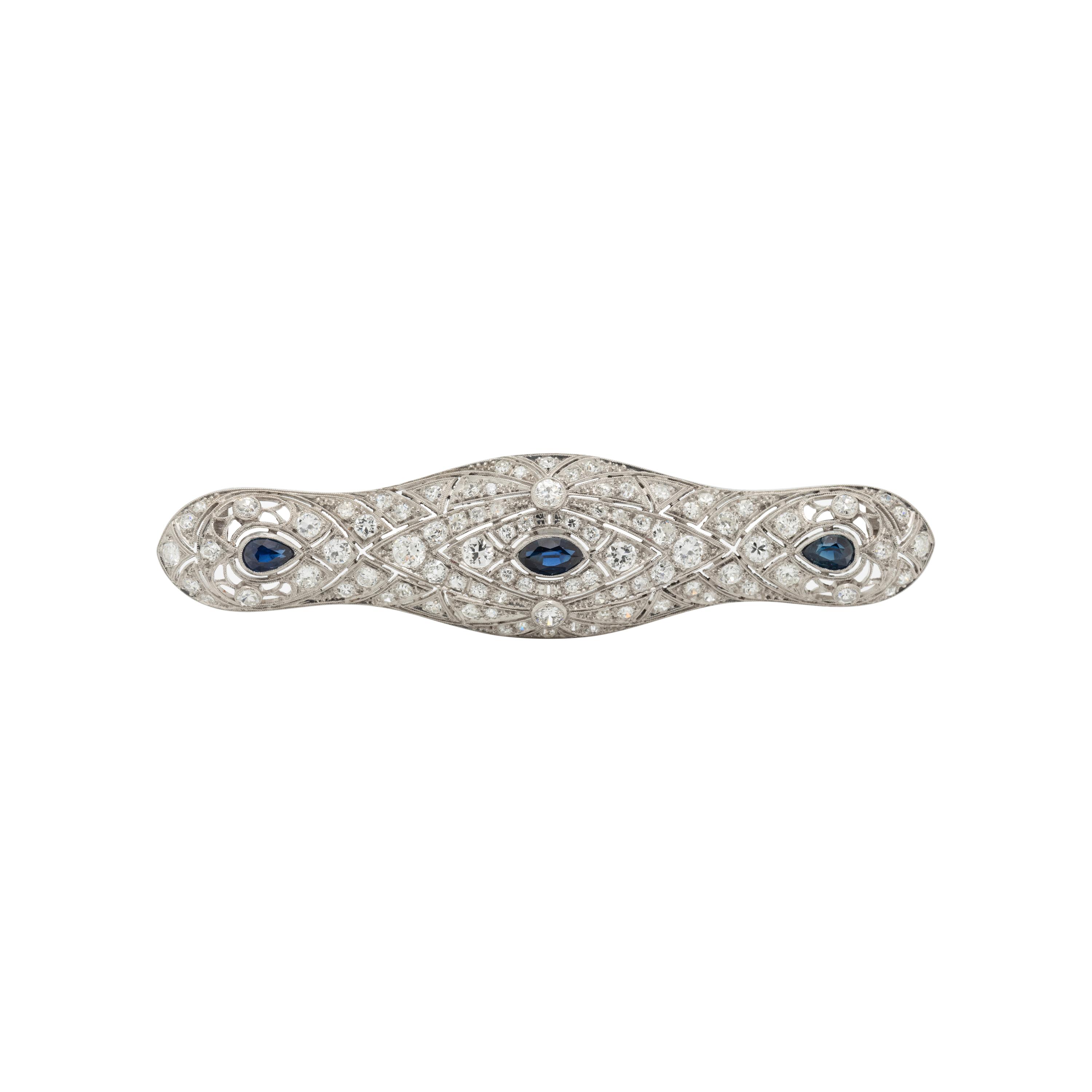 ART DECO, DIAMOND AND SAPPHIRE BROOCH