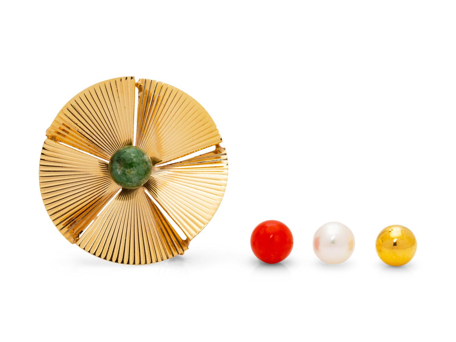 A 14 Karat Yellow Gold Convertible Brooch,