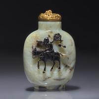 A Chinese Carved Grey and Black Jade Snuff Bottle, Qing Dynasty, 19th Century — 清晚期 灰玉巧雕踏雪尋梅圖鼻煙壺