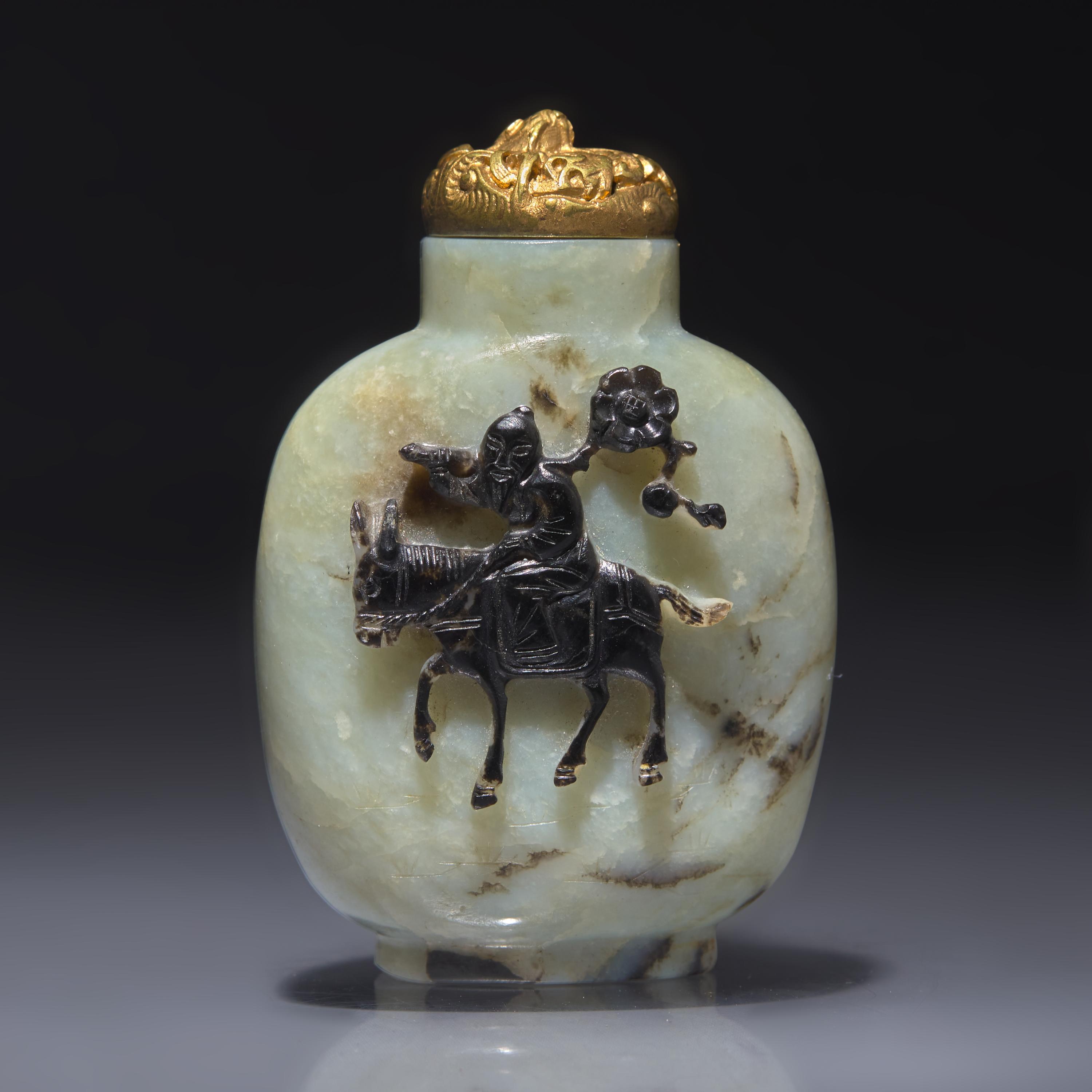 A Chinese Carved Grey and Black Jade Snuff Bottle, Qing Dynasty, 19th Century — 清晚期 灰玉巧雕踏雪尋梅圖鼻煙壺