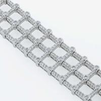 An 18K white gold and diamond bracelet