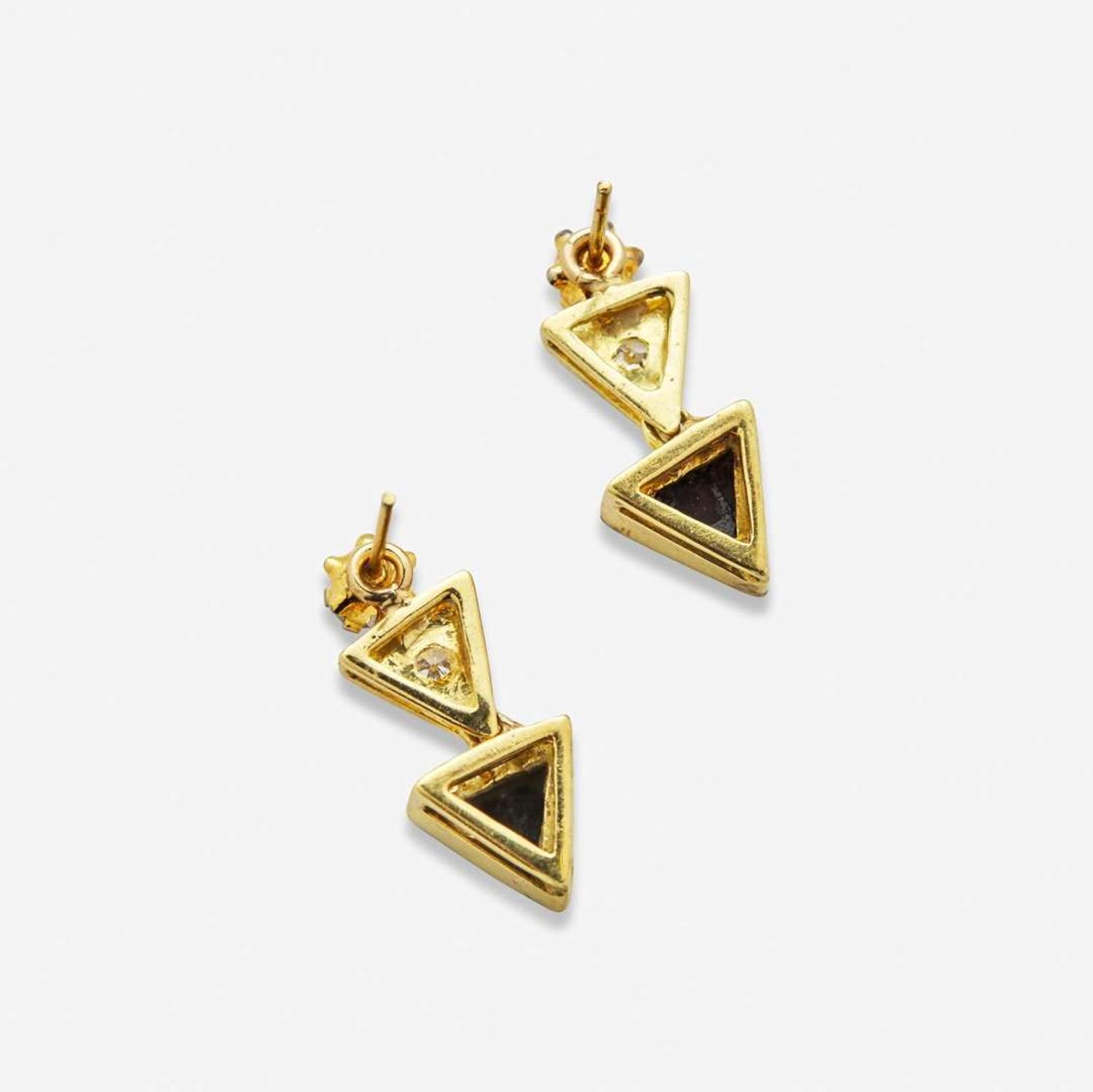 A 14K Yellow Gold, Onyx, and Diamond Necklace