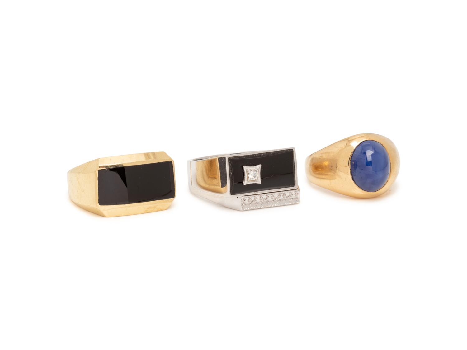 COLLECTION OF GOLD RINGS