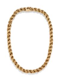 YELLOW GOLD NECKLACE