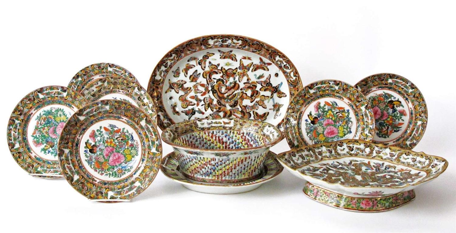 Group of Chinese Export porcelain in varying "Butterfly" patterns late 19th century and later