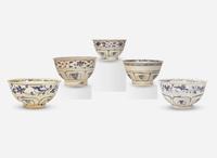 Five Vietnamese blue and white bowls, Le dynasty 15th-16th century 越南青花瓷一組五件 後黎朝 十五或十六世紀