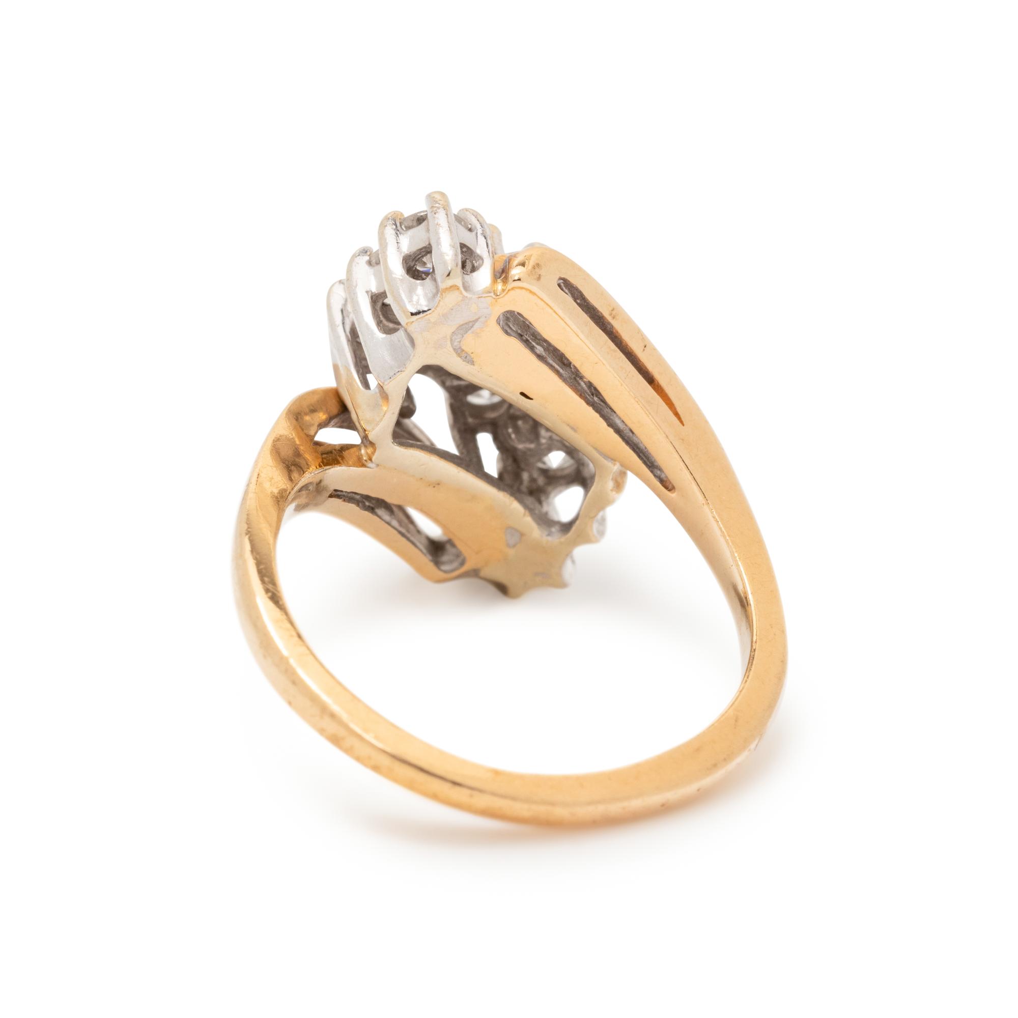 YELLOW GOLD AND DIAMOND RING