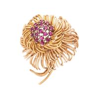 YELLOW GOLD AND RUBY FLOWER BROOCH