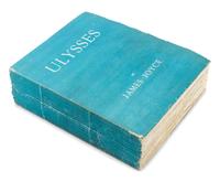 JOYCE, James (1882-1941). Ulysses . Paris: Shakespeare and Company, 1922.