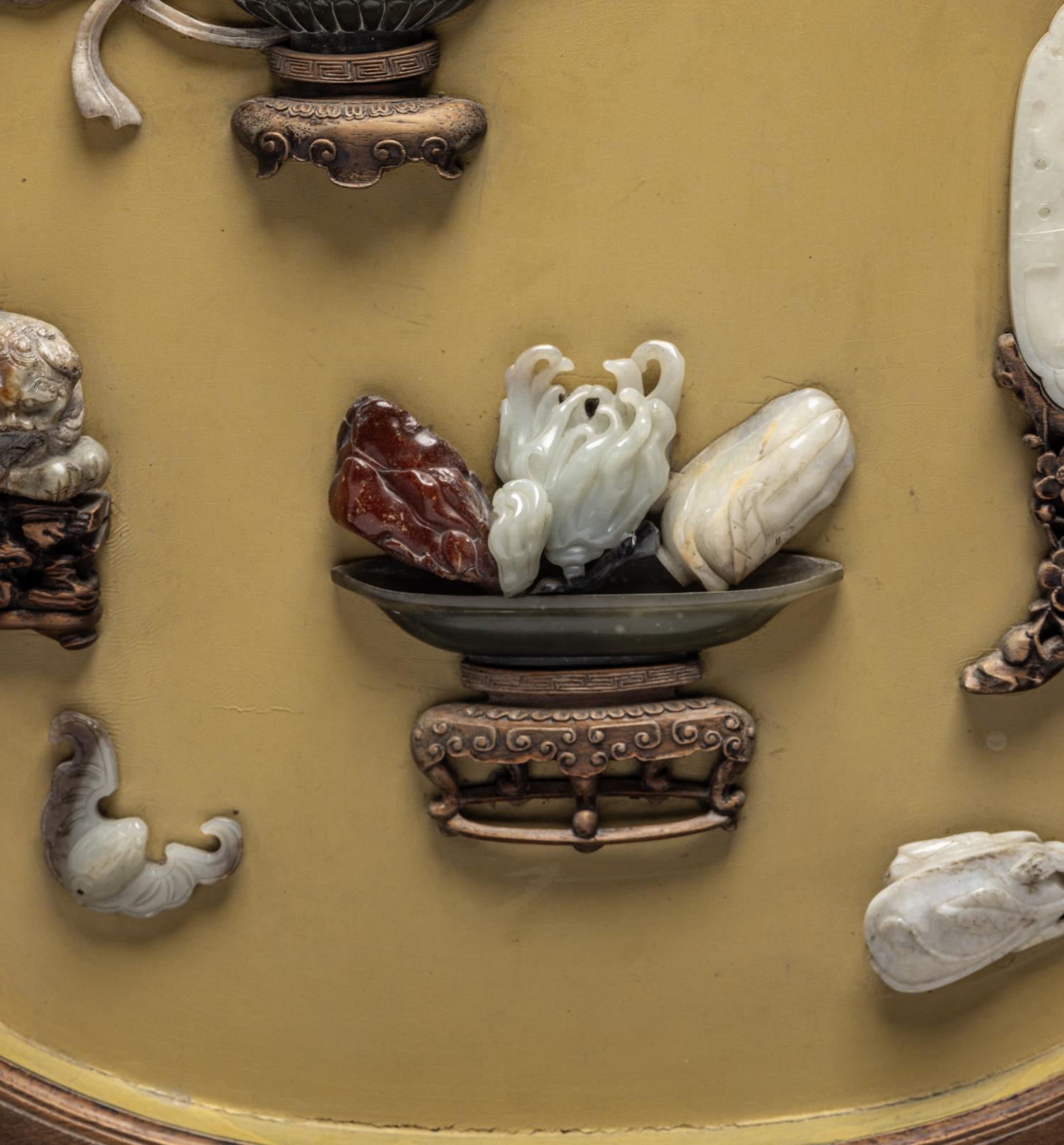 A Pair of Chinese Jade and Hardstone Embellished Yellow Lacquered Wood Gourd-Form Panels 黃漆地嵌寳博古圖葫蘆形挂屏一對