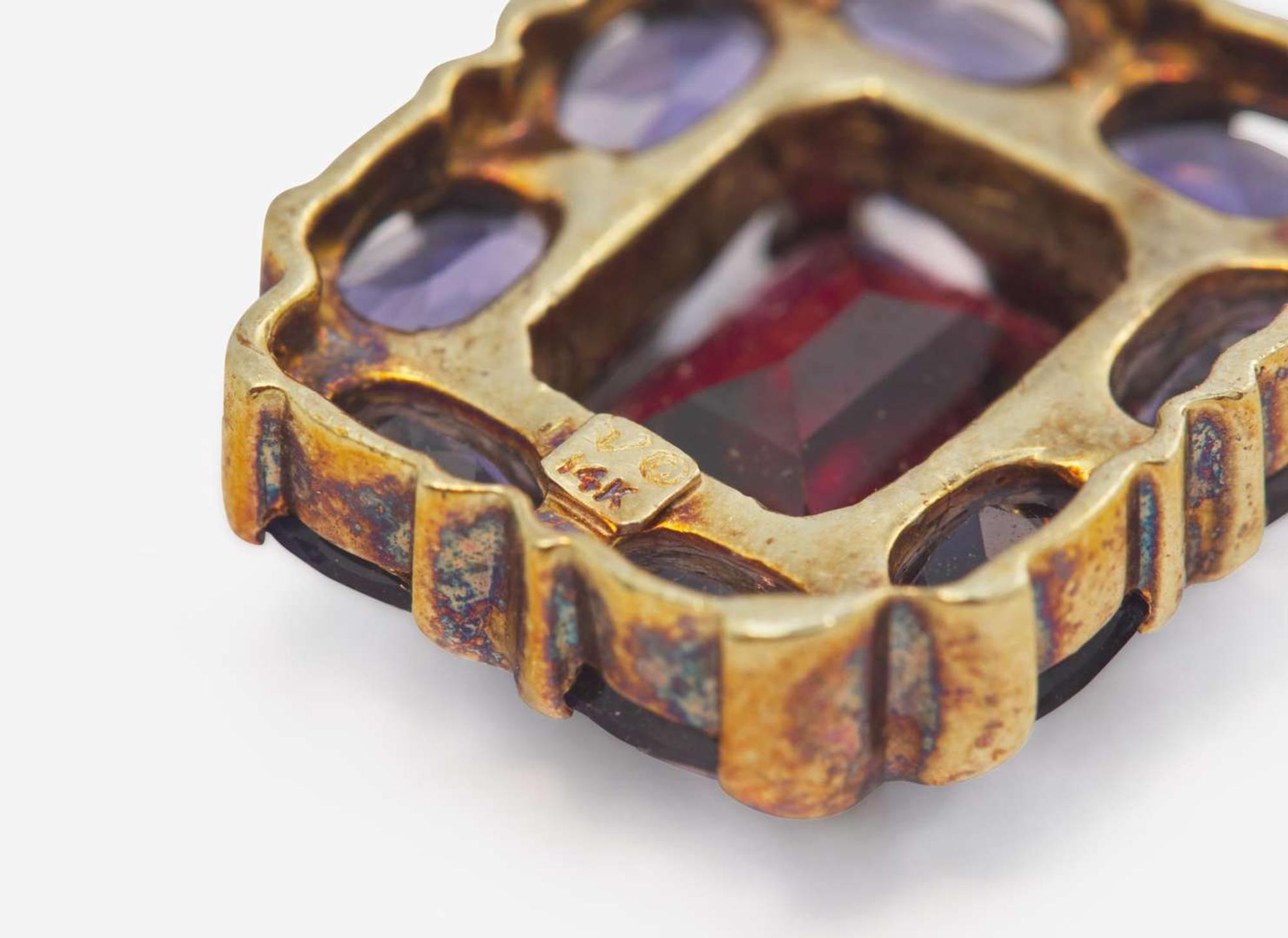 An Iolite and Garnet Jewelry Suite