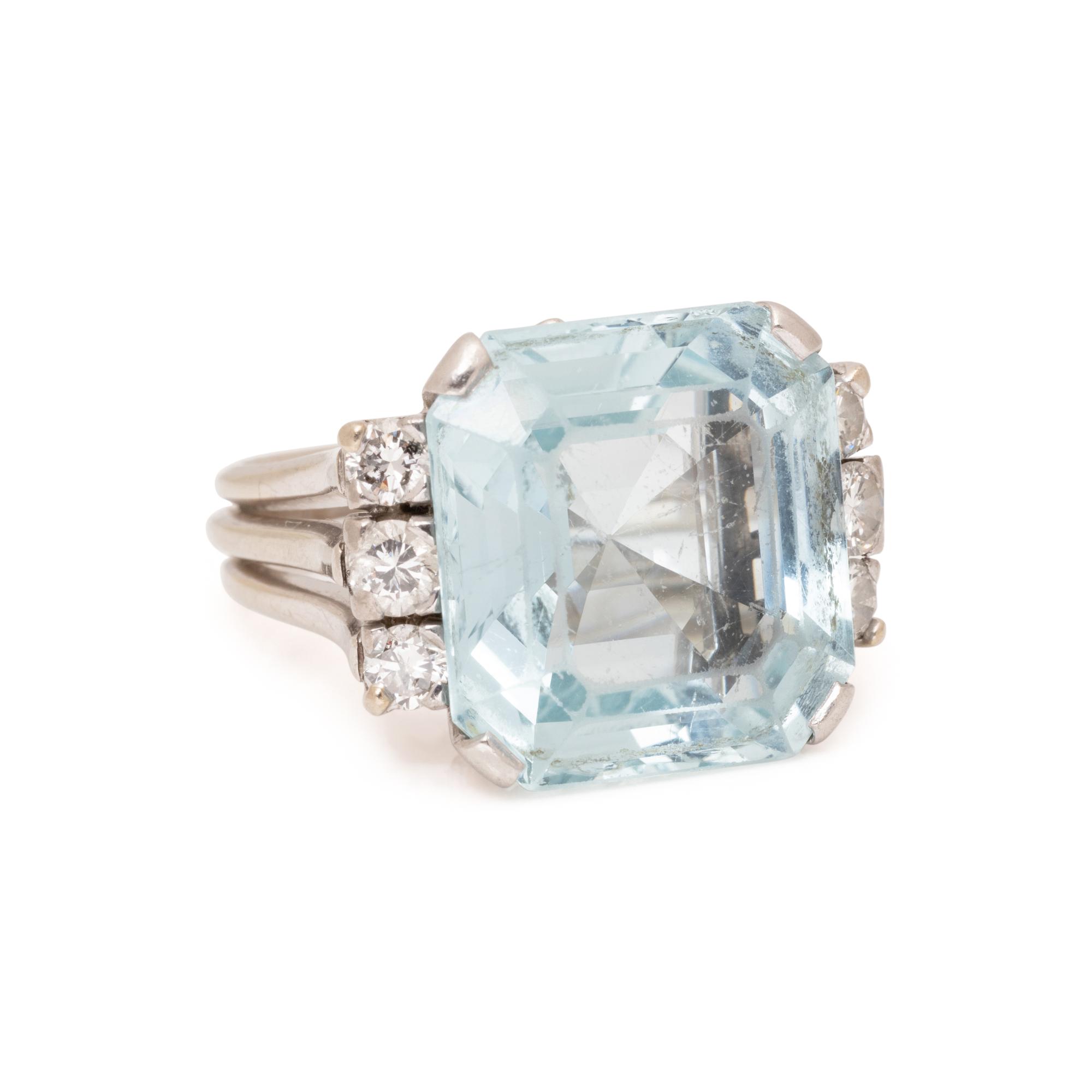 AQUAMARINE AND DIAMOND RING