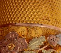 A Victorian 15-Karat Vari-Color Gold Thimble