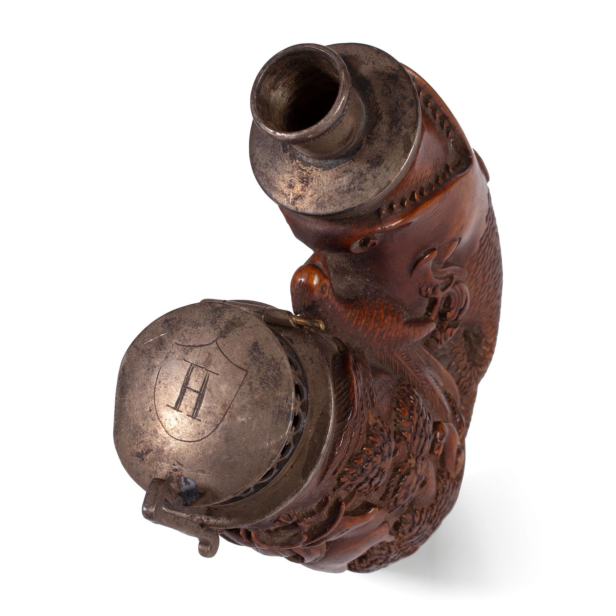 A Finely Carved German Black Forest Pipe