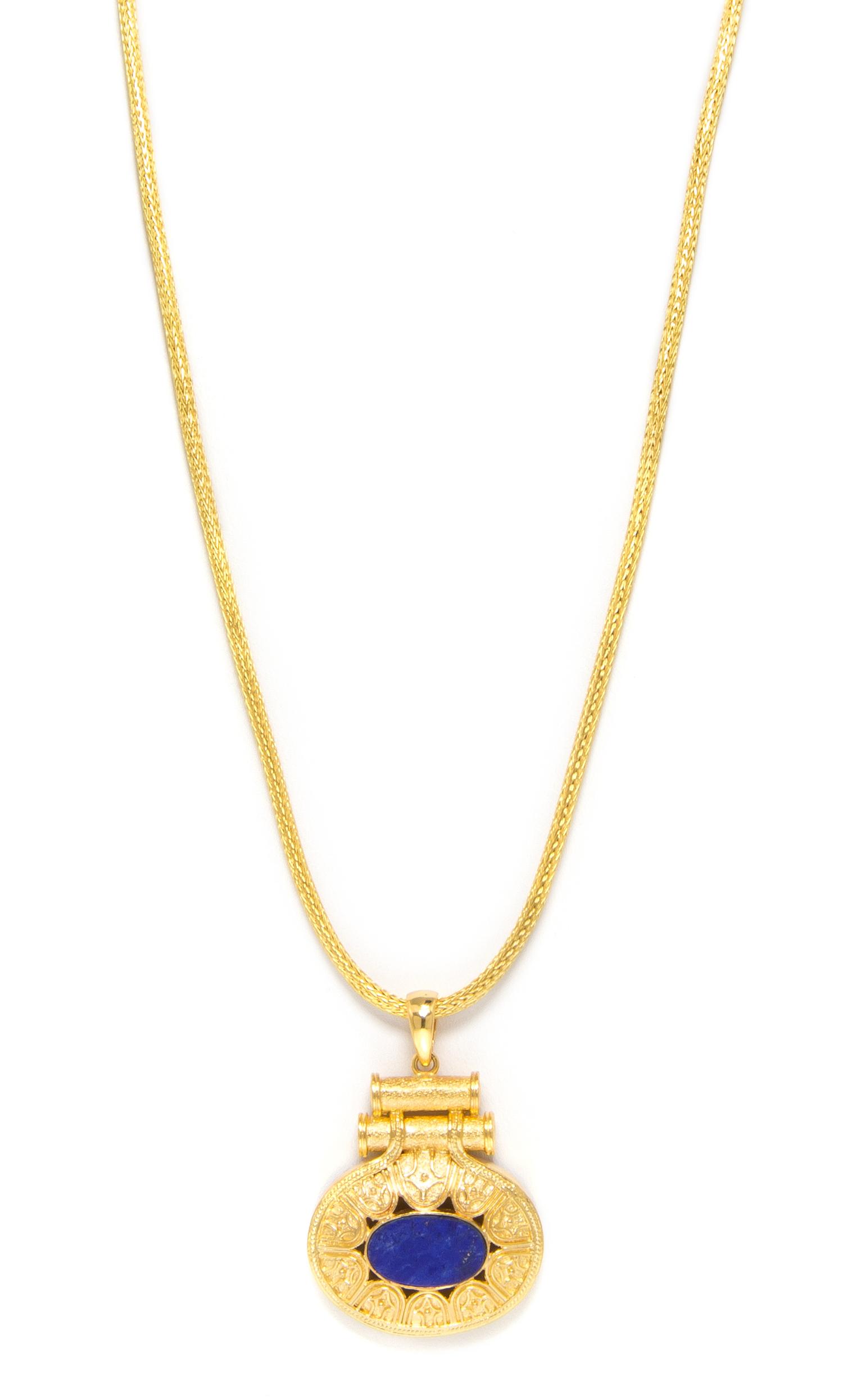 A Yellow Gold Necklace with Lapis Lazuli Pendant, 22.80 dwts.