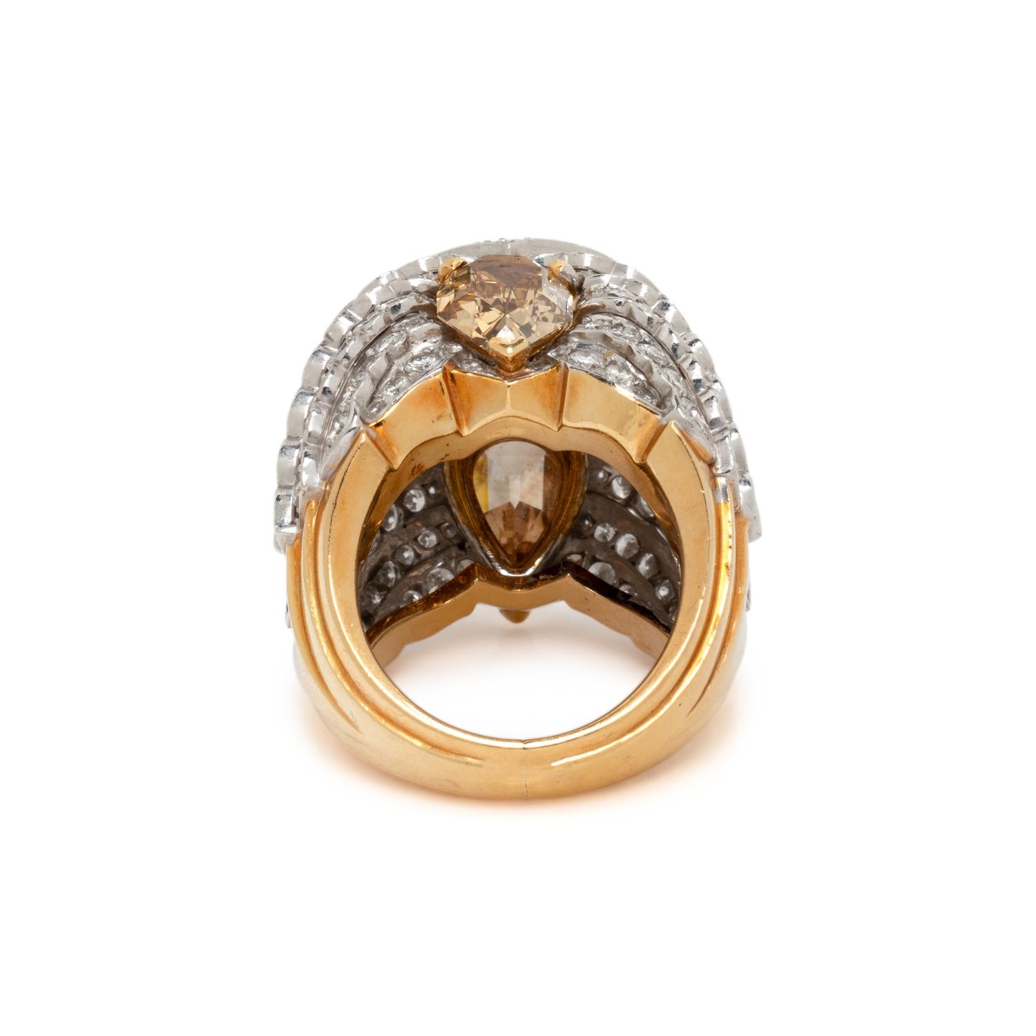 DIAMOND AND COLORED DIAMOND BOMBÉ RING