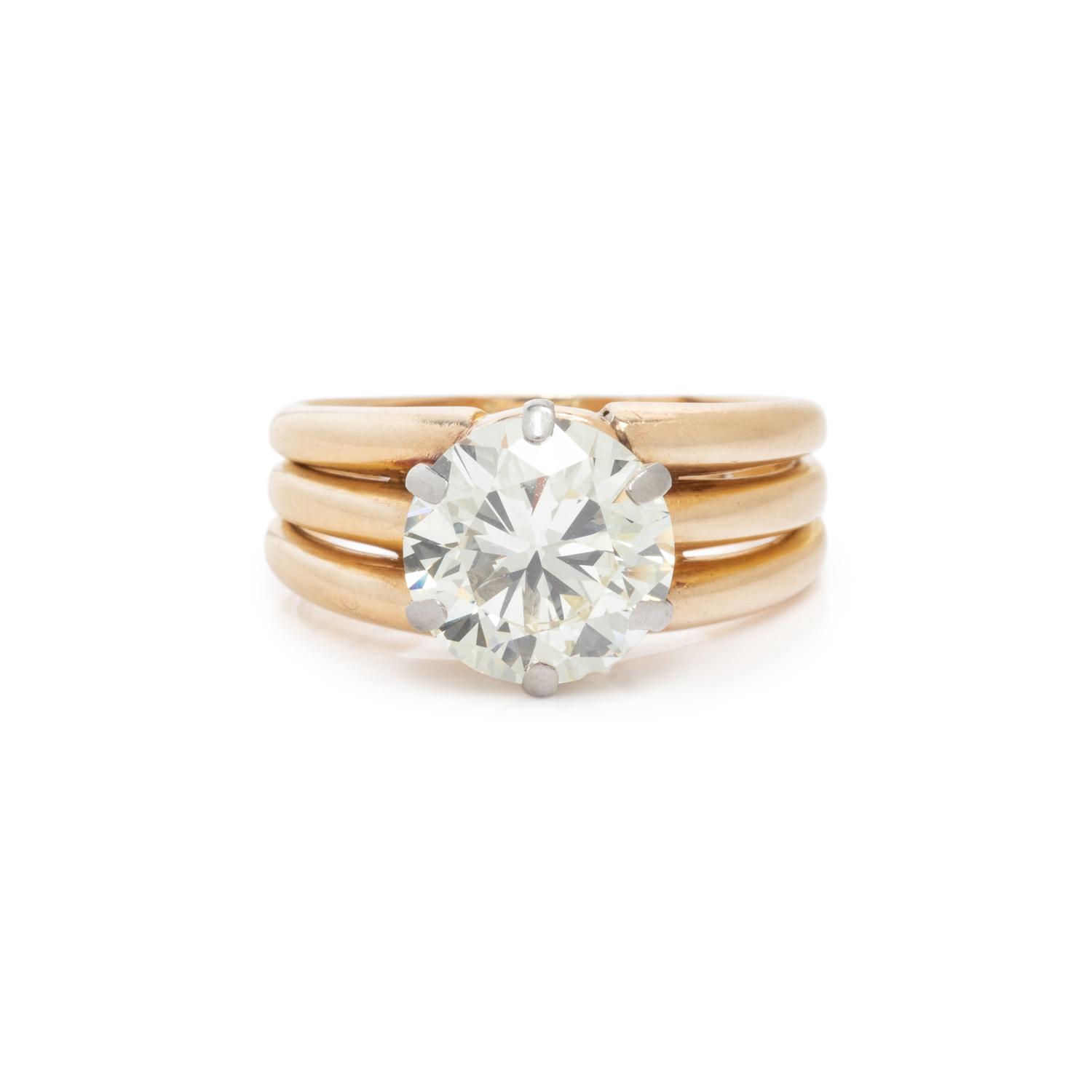 DIAMOND RING