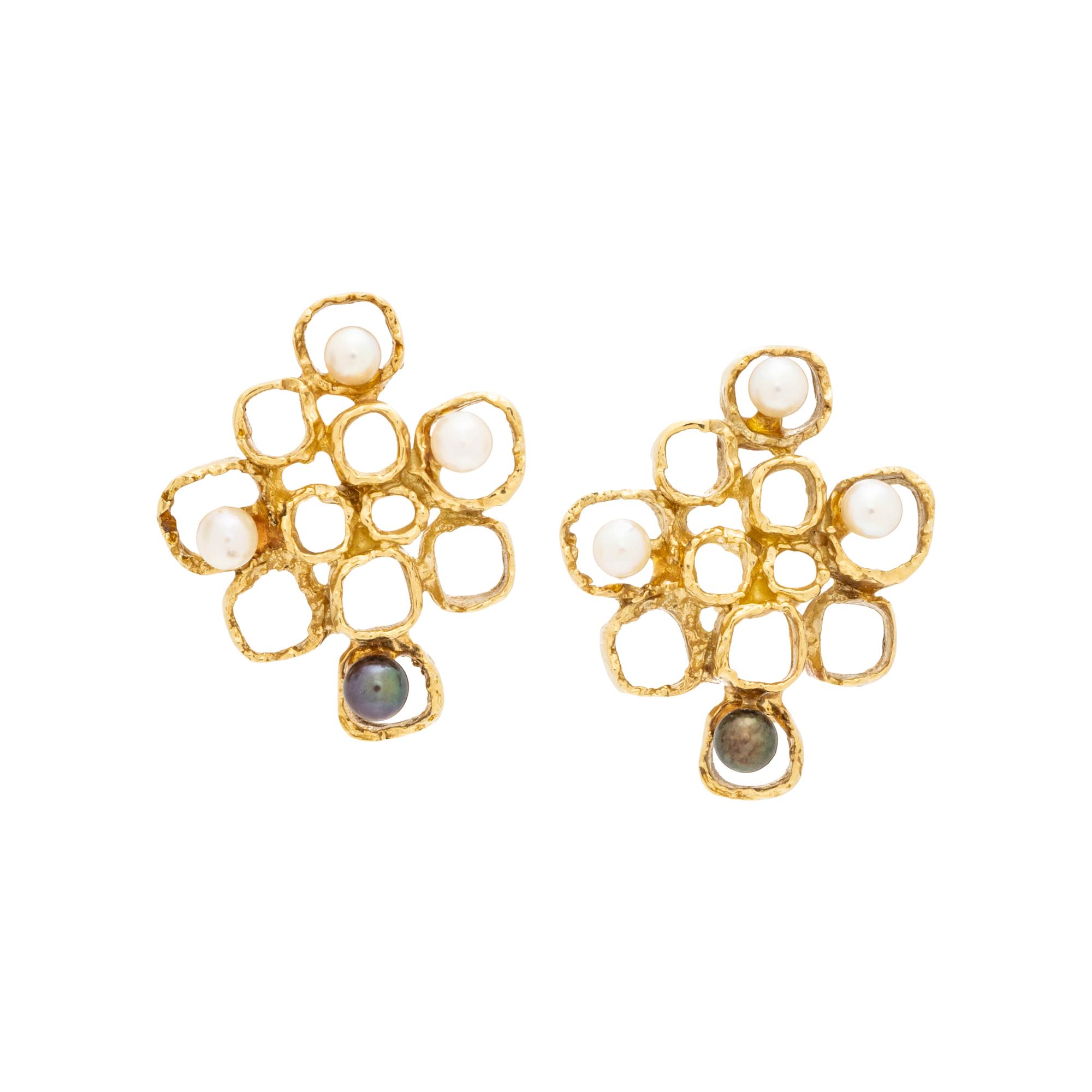 COLLECTION OF YELLOW GOLD AND CULTURED PEARL JEWELRY