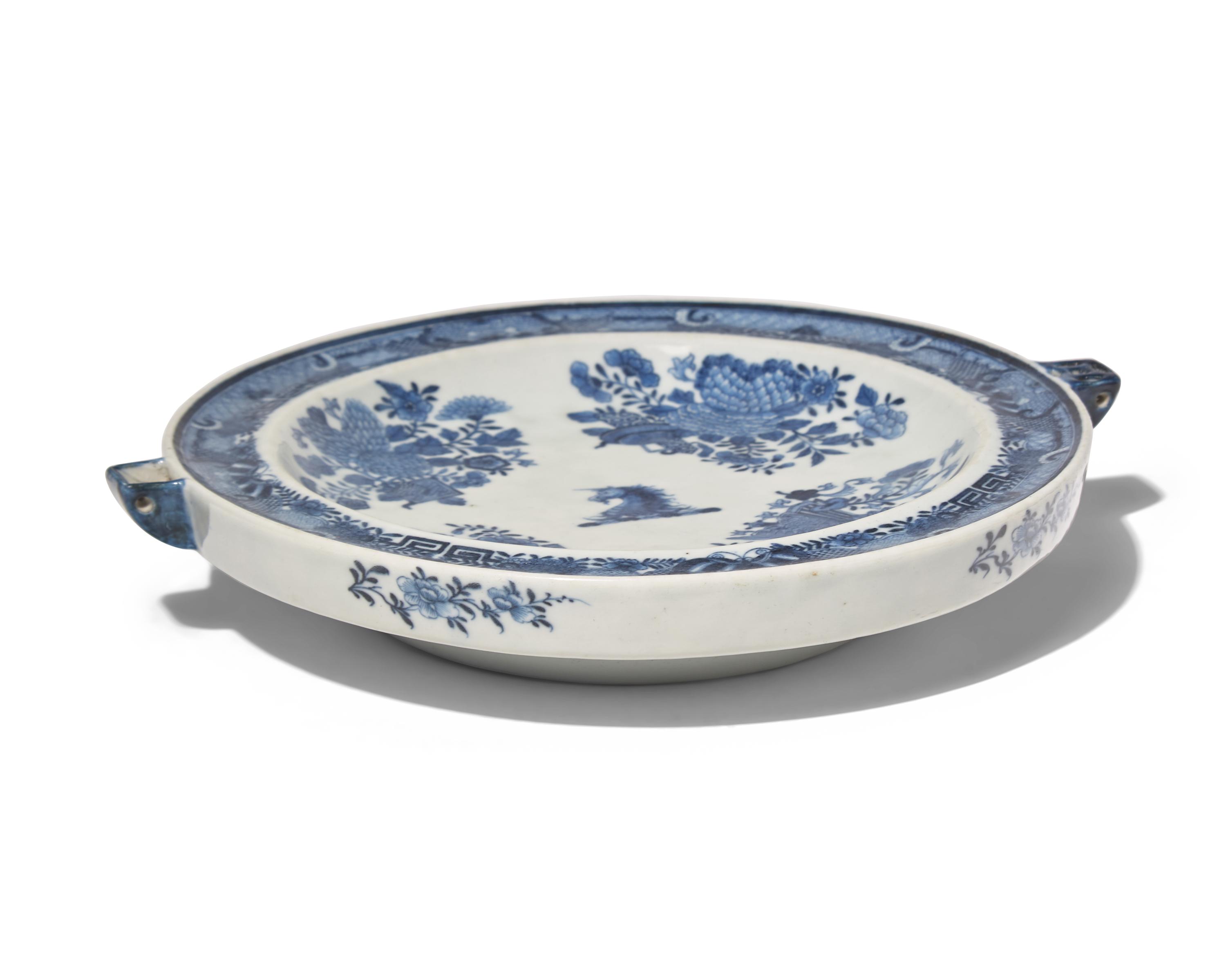 A Group of Five Chinese Export Porcelain Blue Fitzhugh Dinner Wares Bearing The Beale Family Crest
