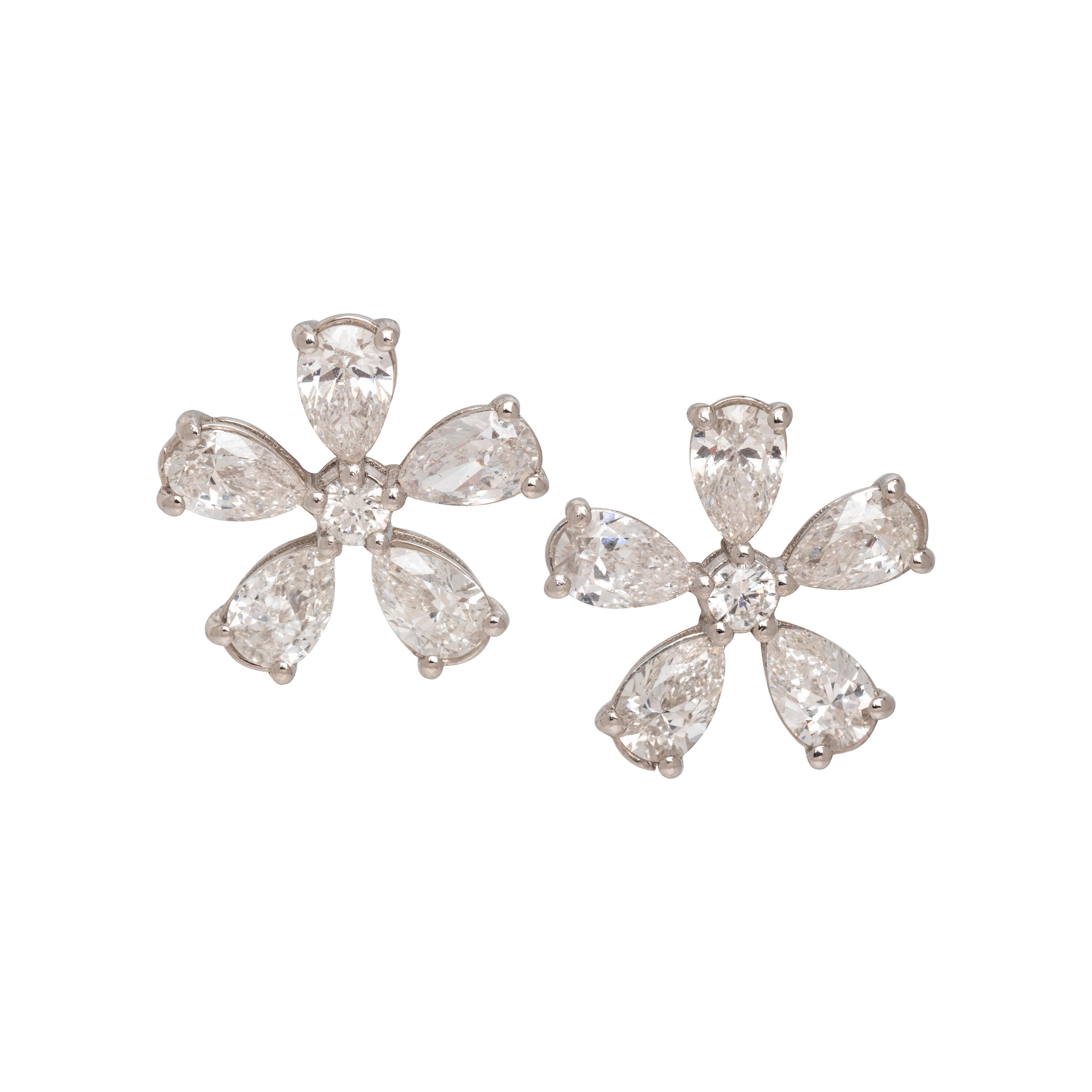 DIAMOND FLOWER EARRINGS