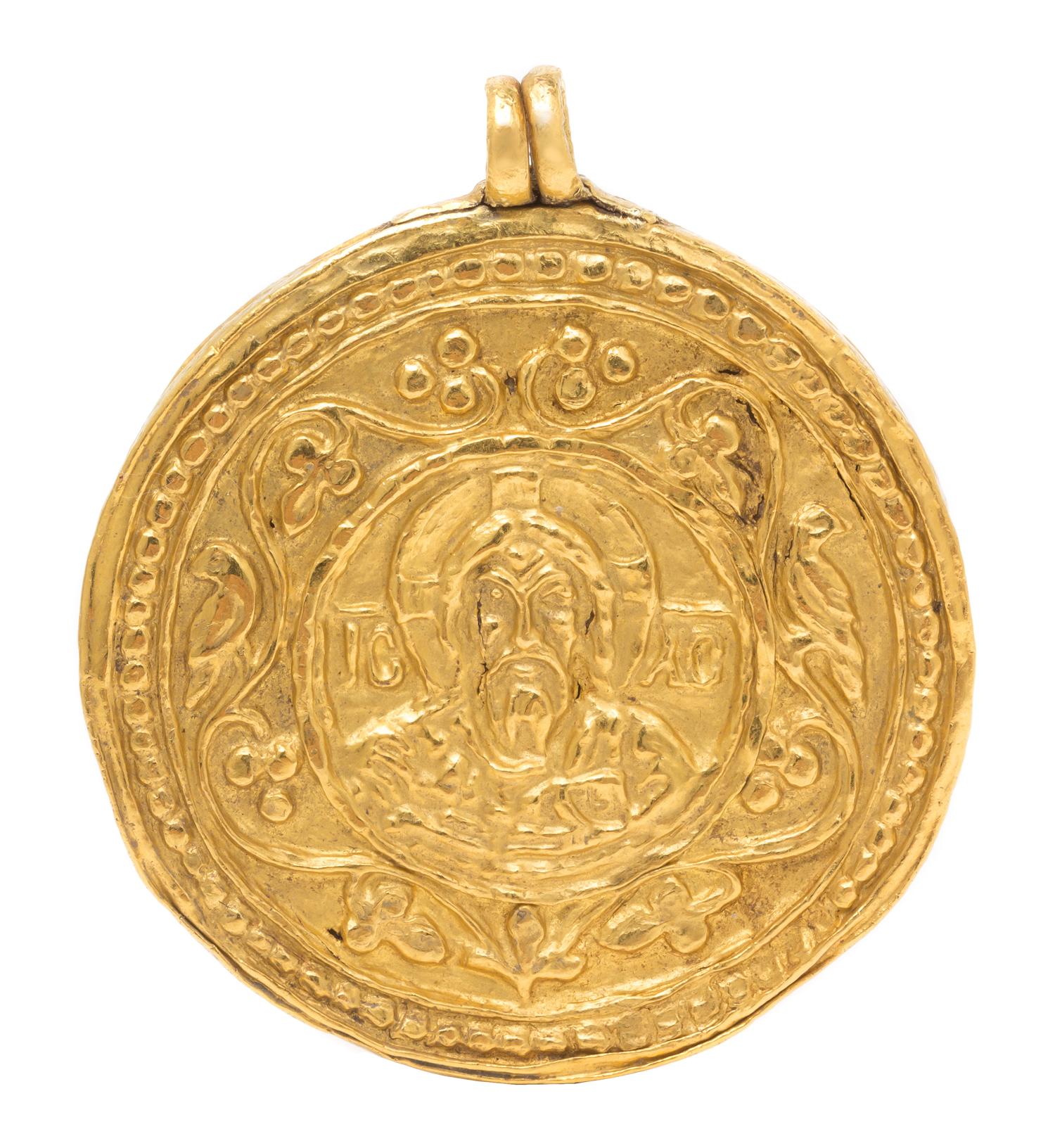A High Karat Yellow Gold Byzantine Era Medallion/Pendant, 17.41 dwts.