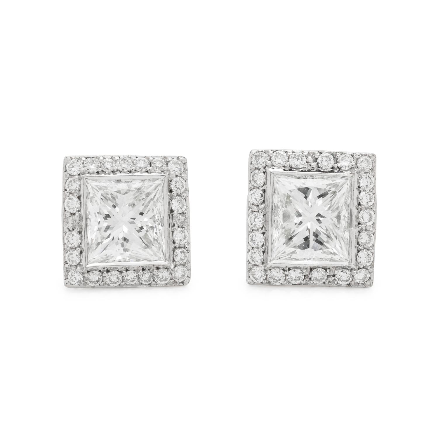 DIAMOND STUD EARRINGS