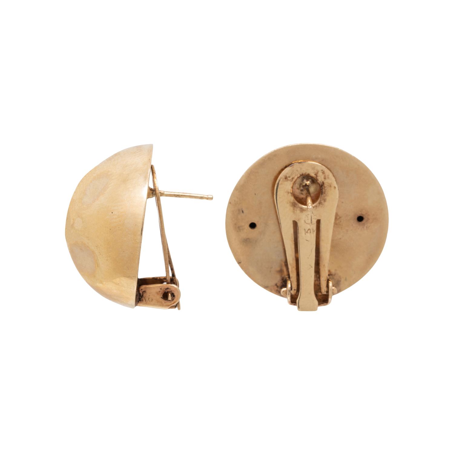 TWO PAIRS OF EARRINGS
