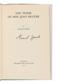 SPARK, Muriel (1918-2006). The Prime of Miss Jean Brodie . London: Macmillan & Co., 1961.