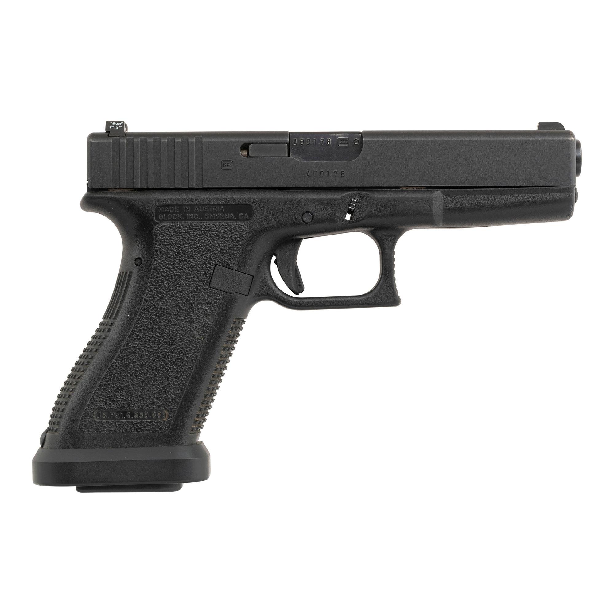 *Glock 17 Gen 2 with Flared Magazine Well Extension and Extended Controls