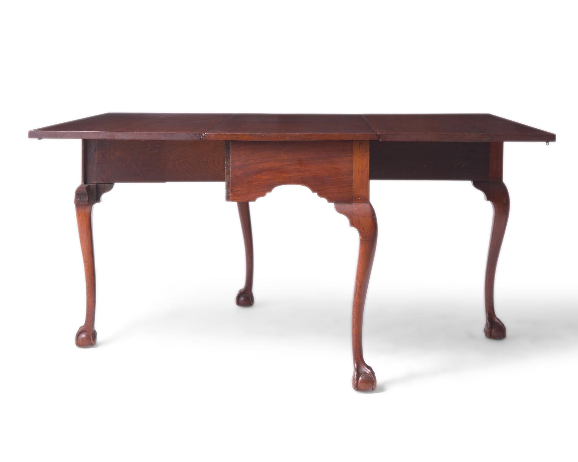 A Chippendale Carved Mahogany Drop-Leaf Dining Table, Philadelphia, PA, Circa 1780