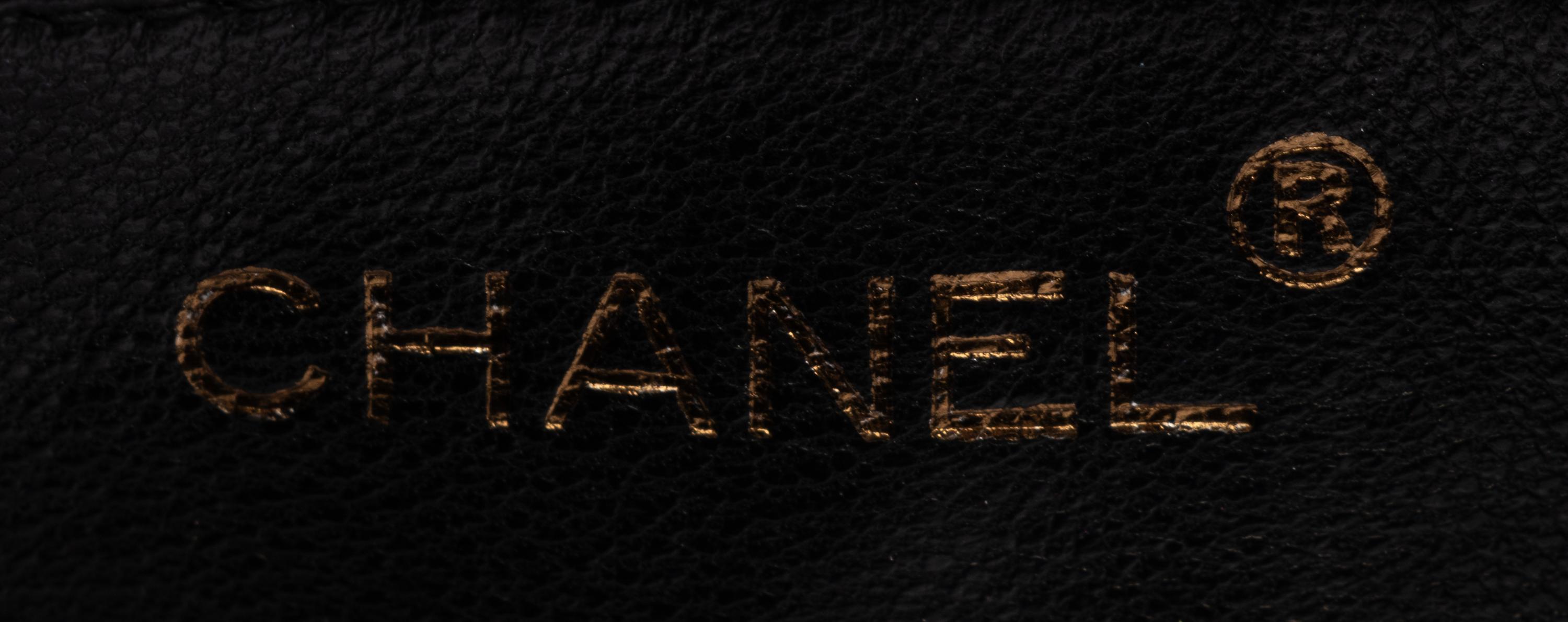 Chanel Bag in Black Patent Leather, 2000-02