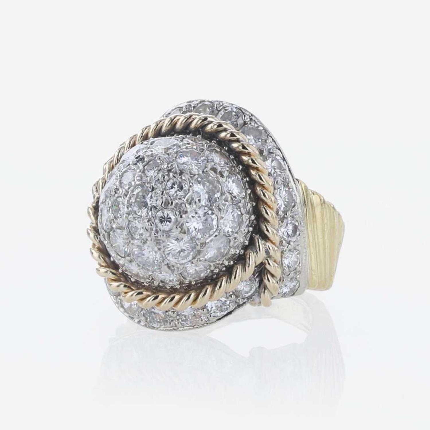 An 18K Yellow Gold Ring with Pavé Diamonds