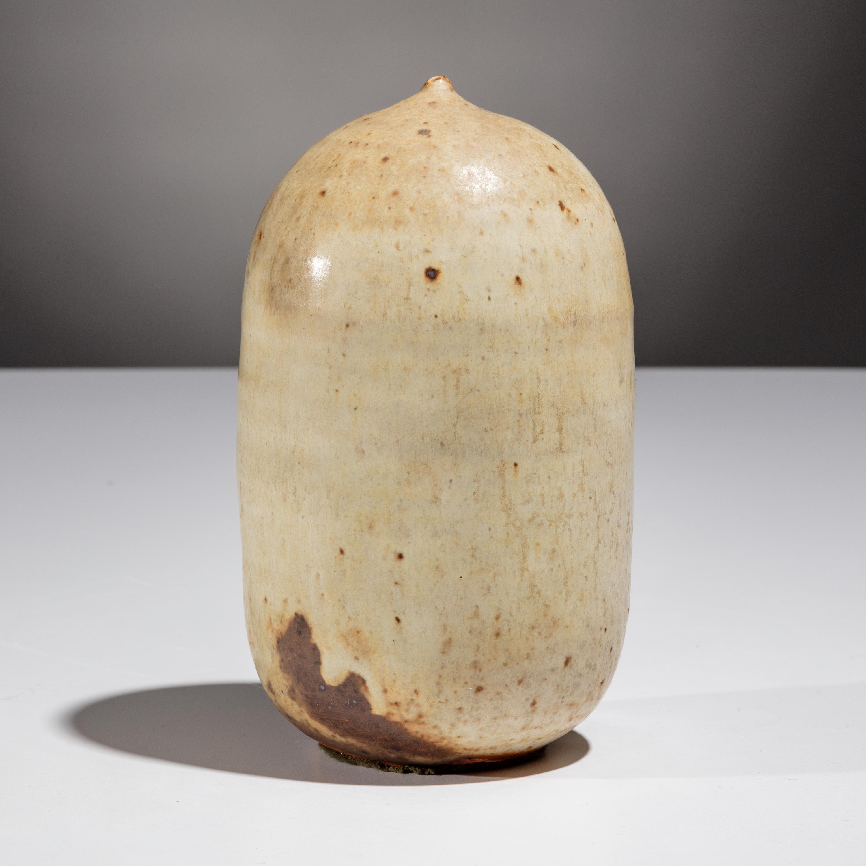 Toshiko Takaezu (American, 1922–2011) — Closed Form