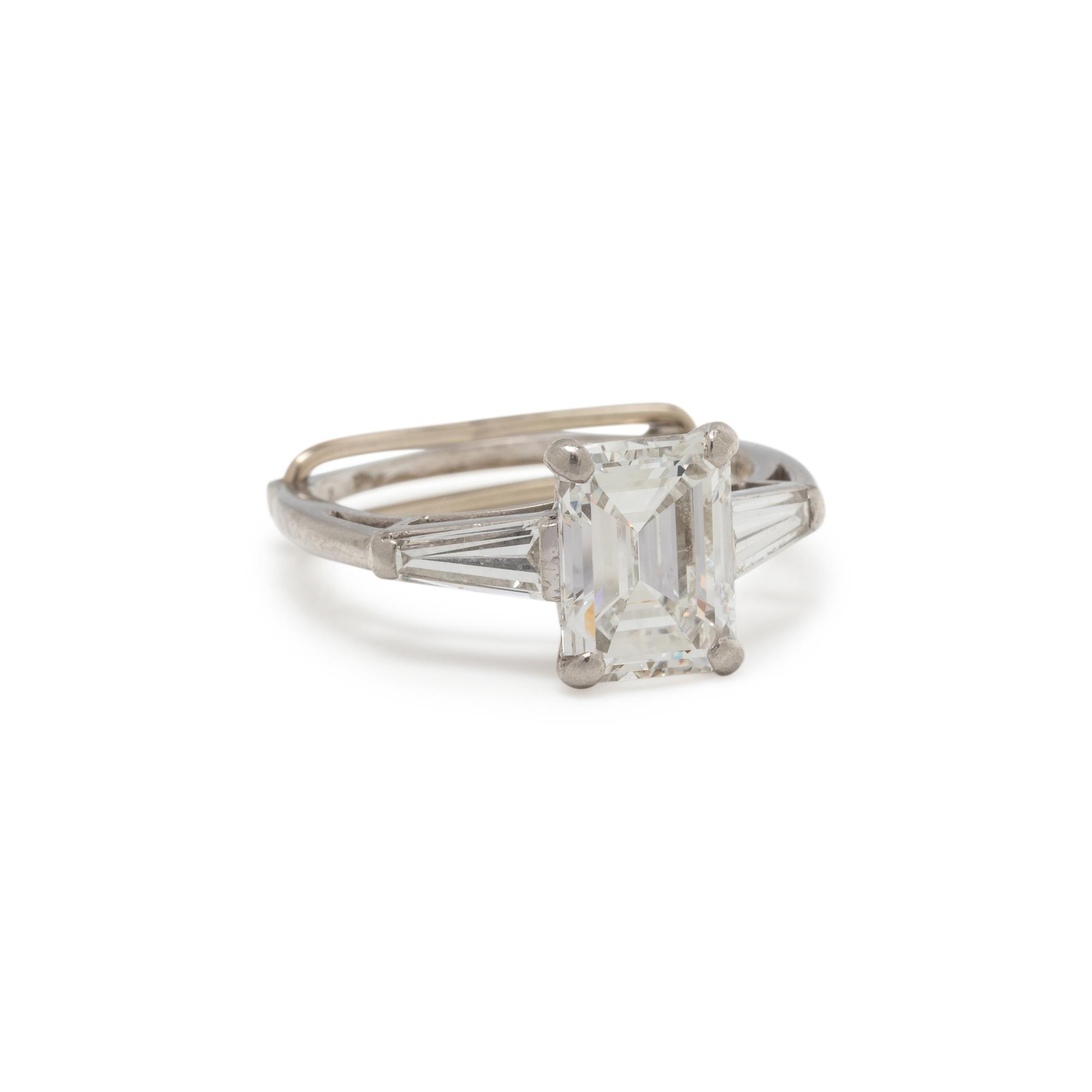 DIAMOND RING