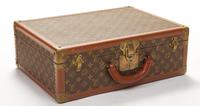 A Louis Vuitton Monogram Canvas Bisten Suitcase, 14"H x 19"W x 6.5"D; Handle drop: 2".