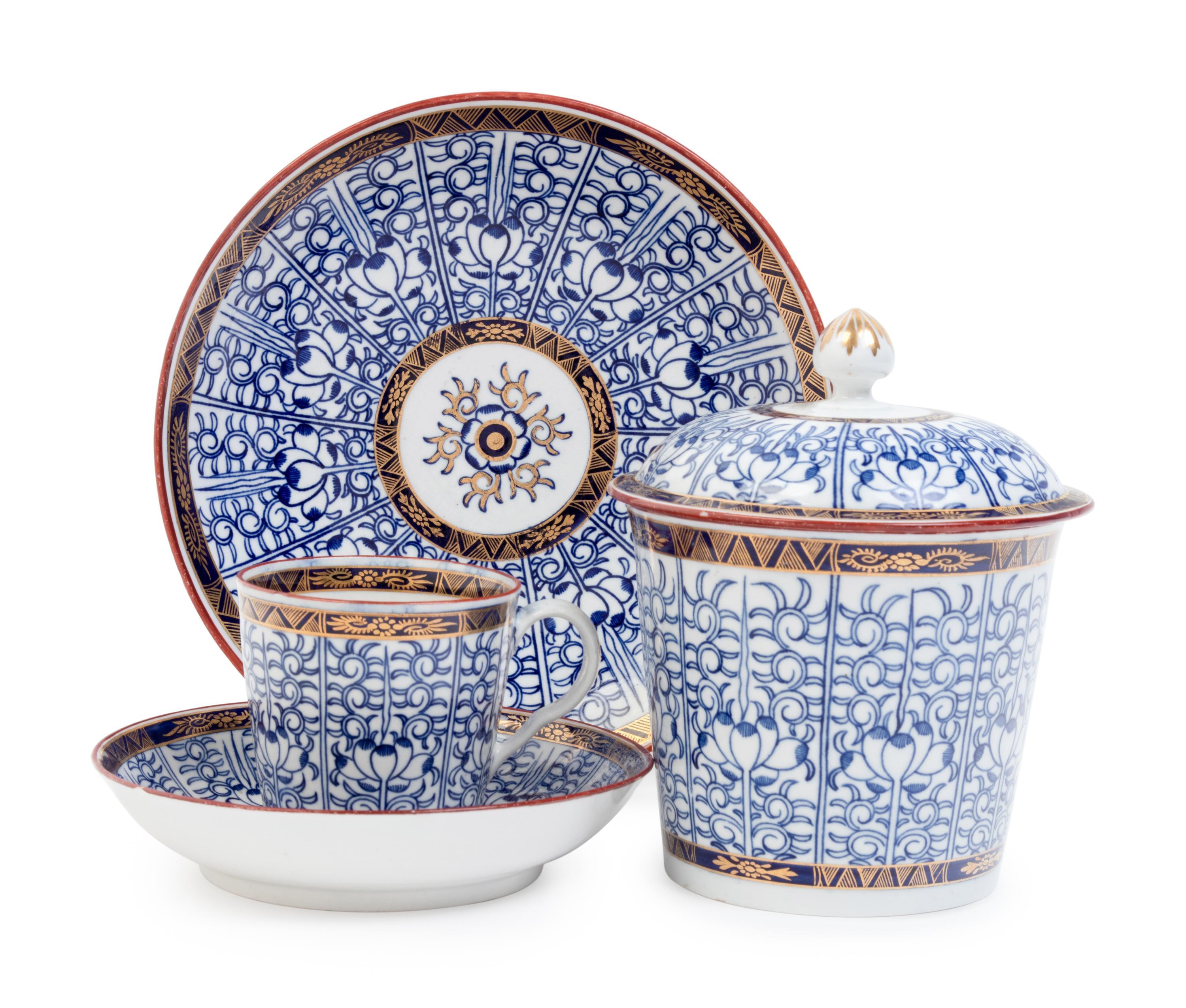 A Group of Three Dr. Wall-Era Royal Worcester Porcelain Tea Articles