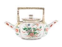A Chinese Export Porcelain Teapot